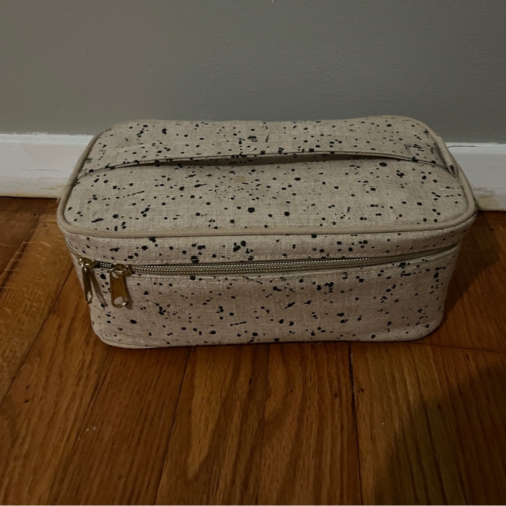 SoYoung Cosmetic Makeup/Toiletry Bag